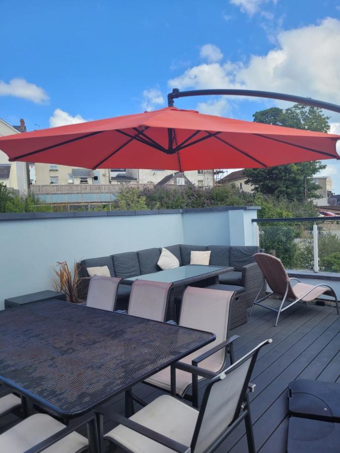 Central Modern Townhouse In Saundersfoot Villa Bagian luar foto