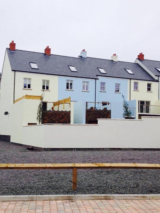 Central Modern Townhouse In Saundersfoot Villa Bagian luar foto