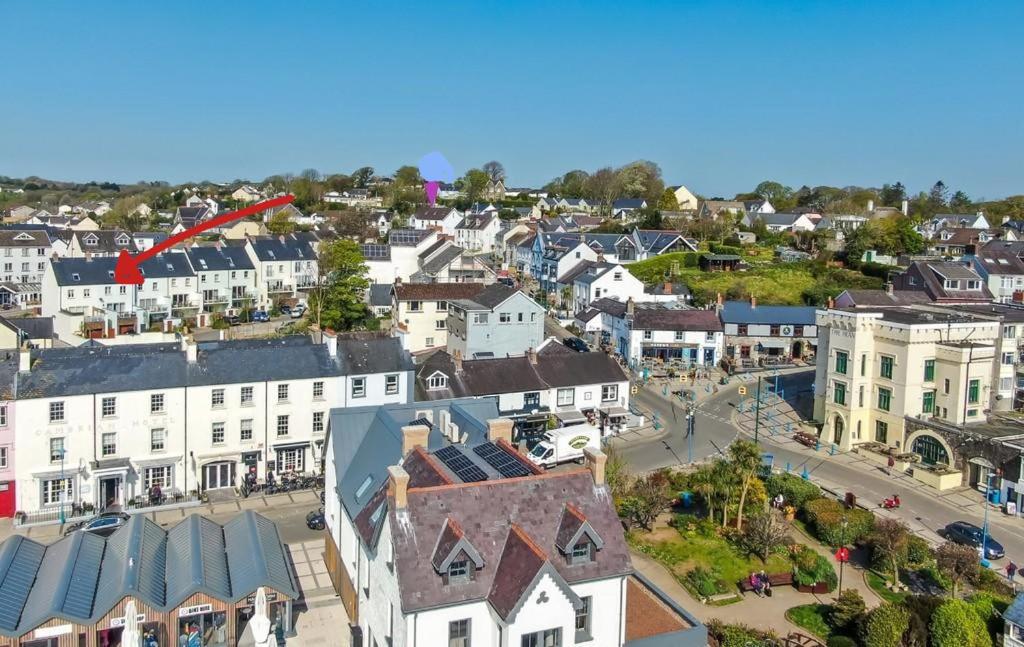 Central Modern Townhouse In Saundersfoot Villa Bagian luar foto